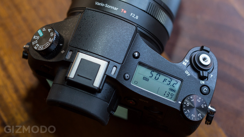 Illustration for article titled Sony RX10 Review: A First-Rate Camera With a Do-It-All Lens